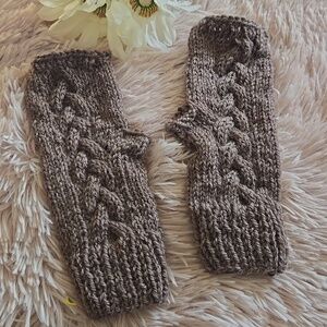NEW Brown Cable Handknit Fingerless Gloves Patons Classic 100% Merino wool